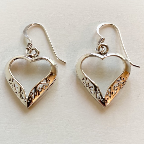 Jewelry - Sterling Silver Heart Pierced Dangle Earrings